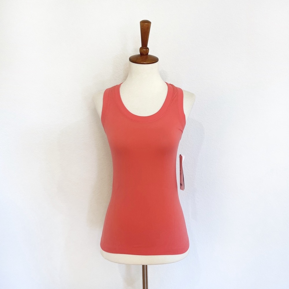 NWT Athleta Momentum Tank Top